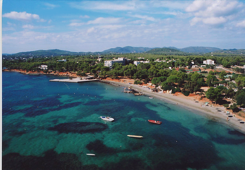 Cala Pada, Ibiza - La guida alla spiaggia